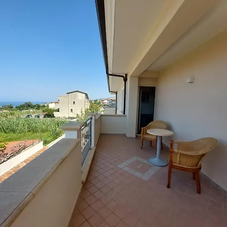 Blue Marine - Free Parking Tropea