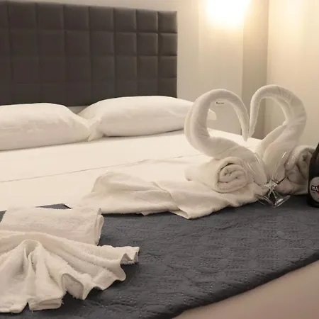 Blue Marine - Free Parking