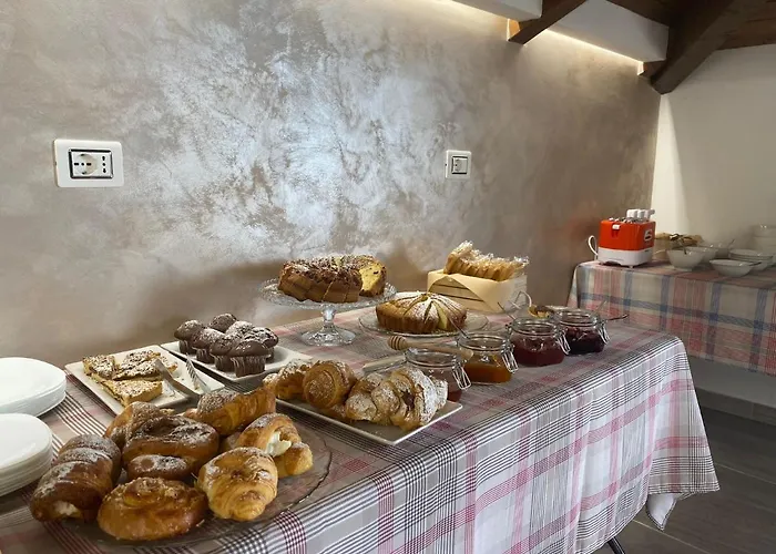 Blue Marine - Free Parking