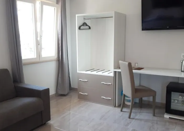 Blue Marine - Free Parking