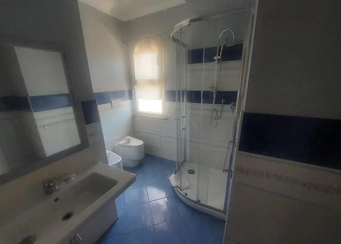 Blue Marine - Free Parking