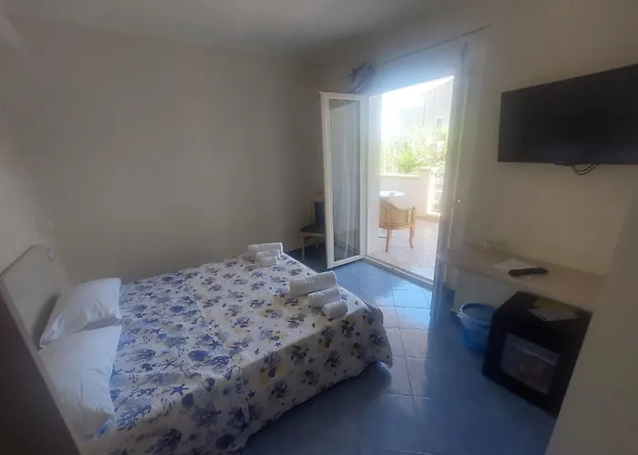 Blue Marine - Free Parking 4* טרופאה