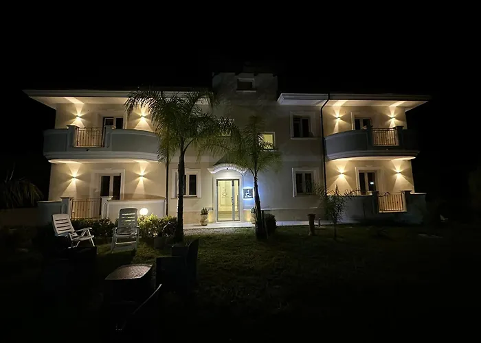 בית הארחה Blue Marine - Free Parking