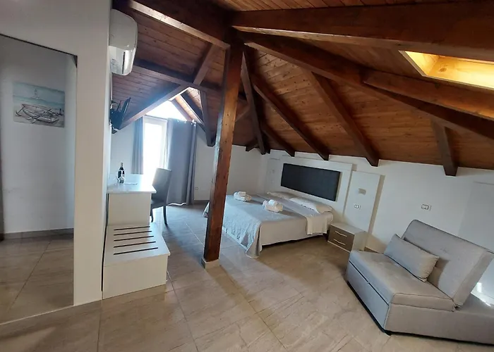 בית הארחה Blue Marine - Free Parking 4*